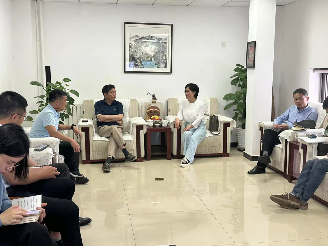 海宁市副市长沈勤丽一行访问露营之家(图3)