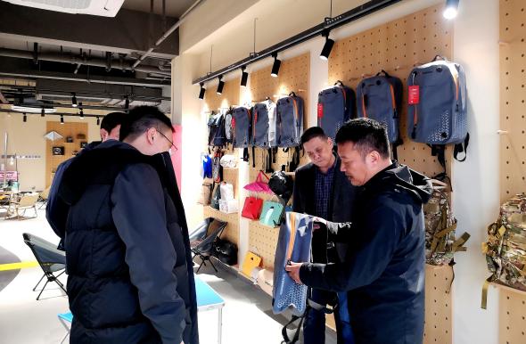 海盐县南北湖风景区领导一行到露营之家金华全球供应链贸易中心考察交流调研(图11)