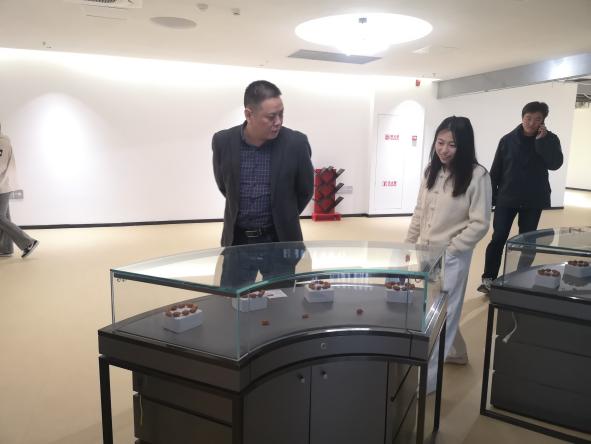 海盐县南北湖风景区领导一行到露营之家金华全球供应链贸易中心考察交流调研(图13)