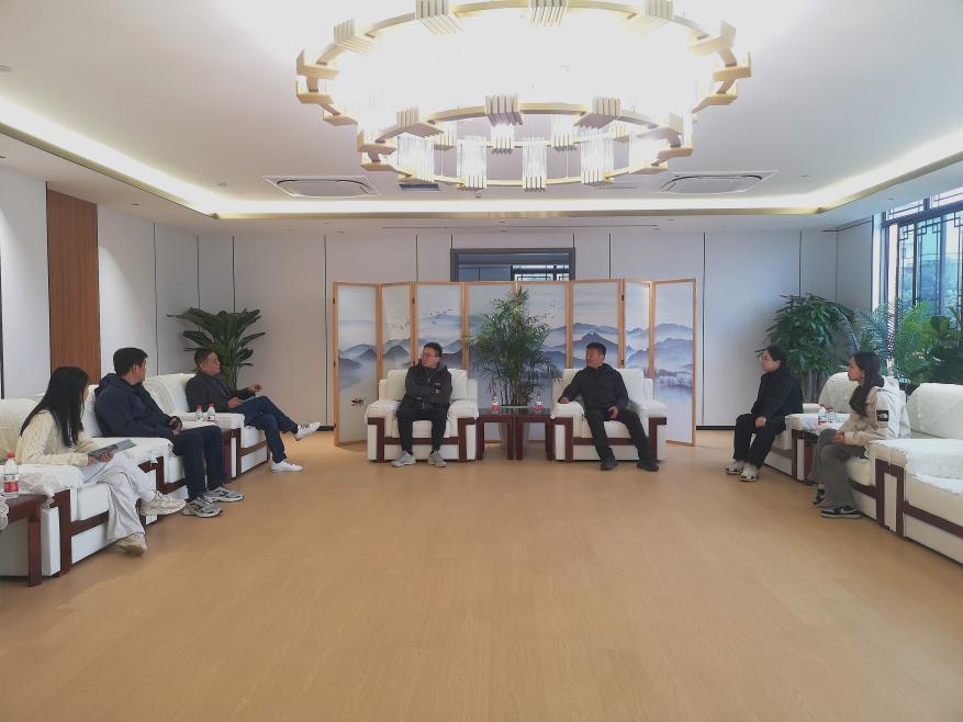 海盐县南北湖风景区领导一行到露营之家金华全球供应链贸易中心考察交流调研(图14) 海盐县南北湖风景区领导一行到露营之家金华全球供应链贸易中心考察交流调研(图14)
