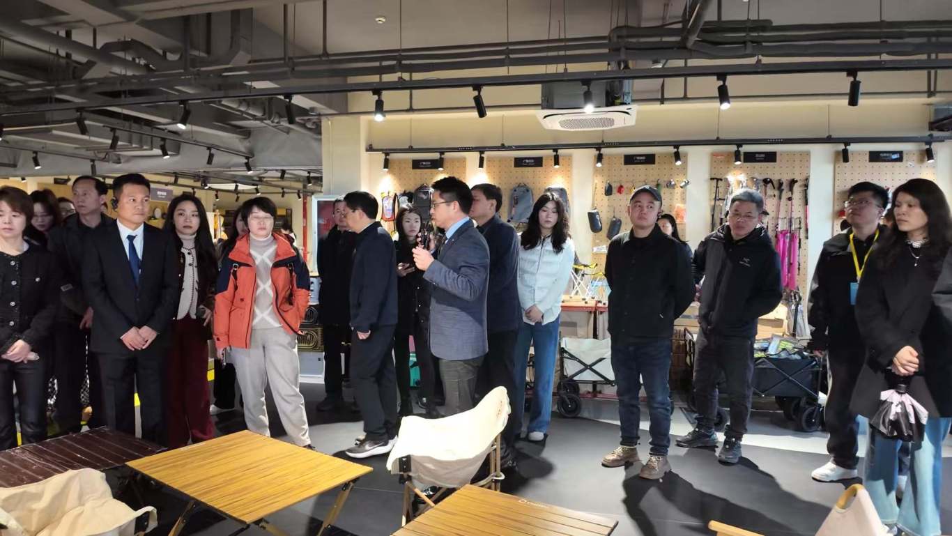“坡豪湖露营地融入全国统一大市场”受社会各界关注(图2)