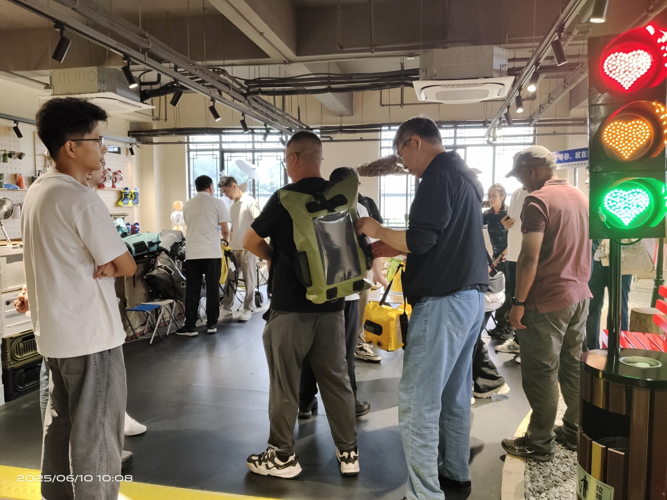 “露营经济”成为体育产业最具韧性和想象力的“超级物种”(图8)