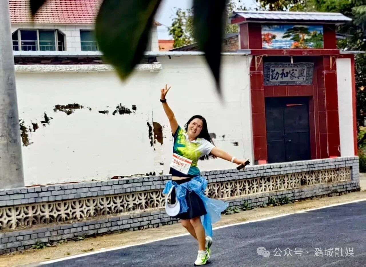 在奔跑中感受潞城温度 2025潞城半程马拉松鸣枪开跑(图9) 27.jpg