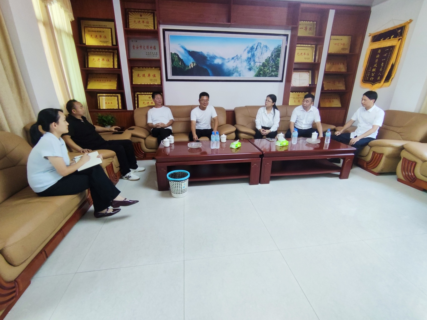 张明治、易明东、李平等率团队调研安福，浒坑镇或成下一个竖屏影视拍摄基地(图16)