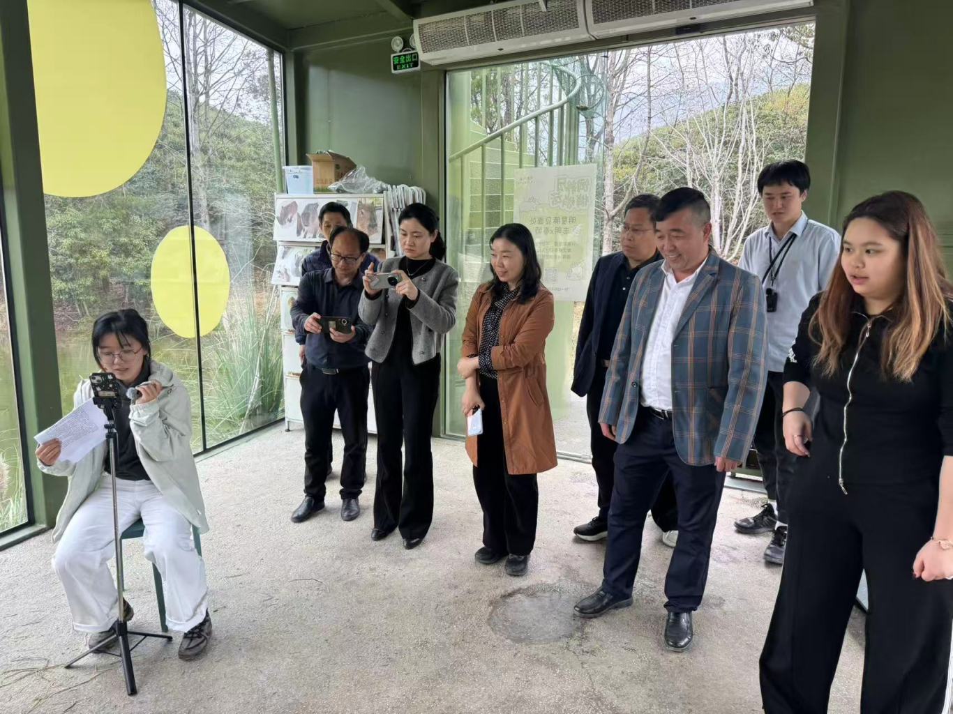 鹰潭市人民政府副市长万玲一行赴露营之家全球供应链贸易中心考察调研(图7) c908e353f7700018c4040dad70b4adc.jpg