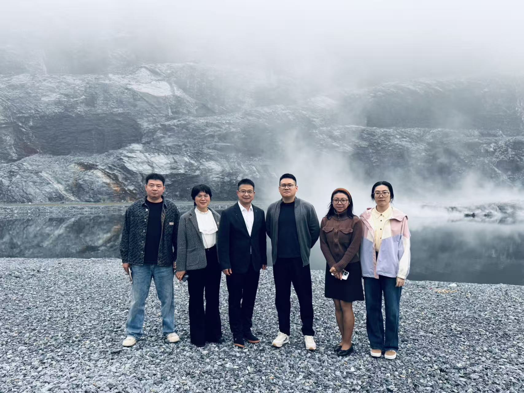 义乌市文化旅游发展有限公司副总经理许超一行莅临露营之家全球供应链贸易中心考察(图4)