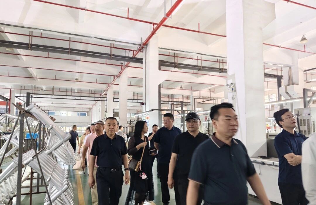 走进链长企业|嘉宾参观乔博工厂,点赞“金华智造”(图2) 2.jpg