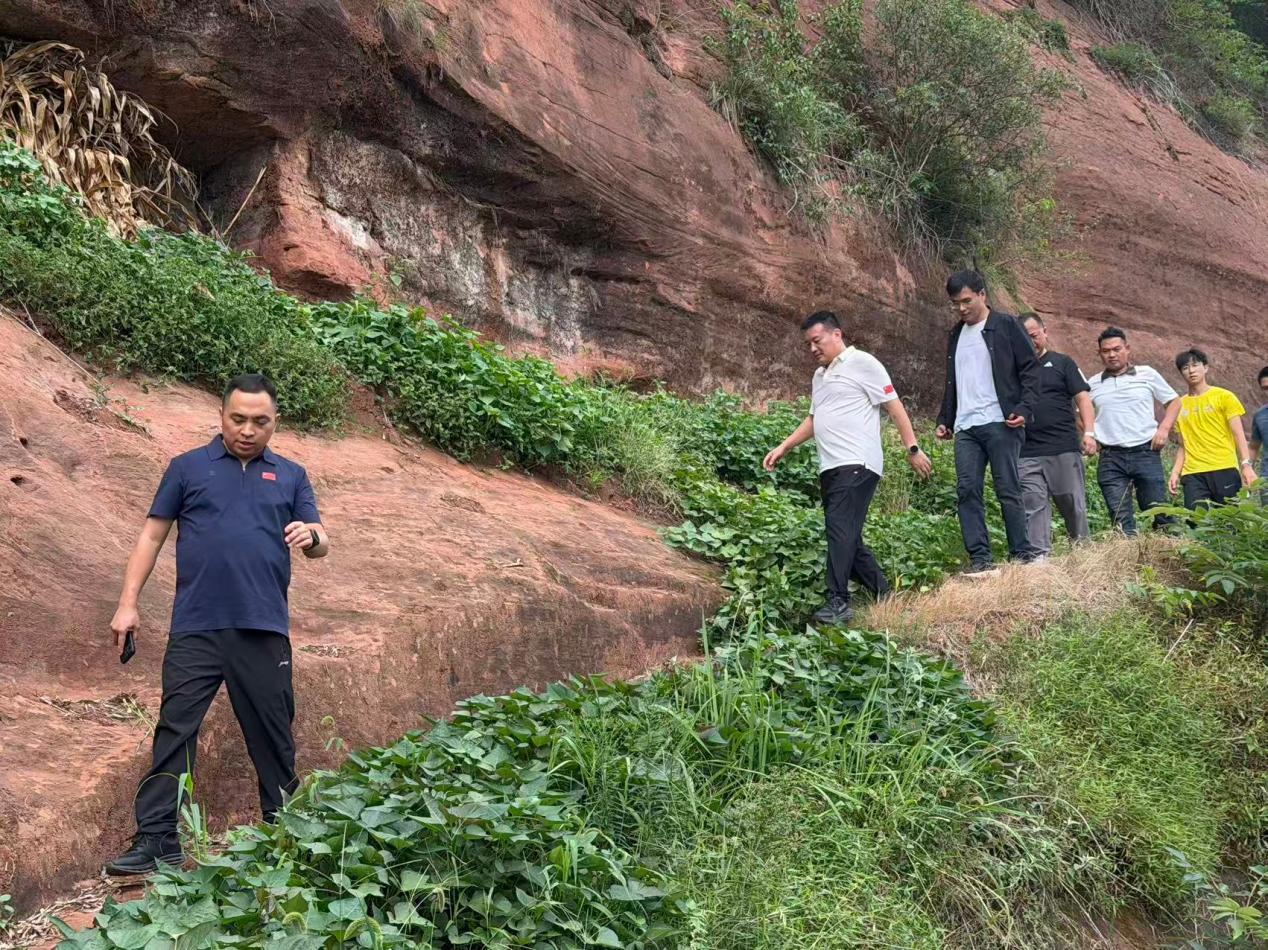 一条步道、一场赛事、一座攀岩网红地：宜宾户外运动要“出圈”？中国国际露营大会考察团三天走三县“划重点”(图2)